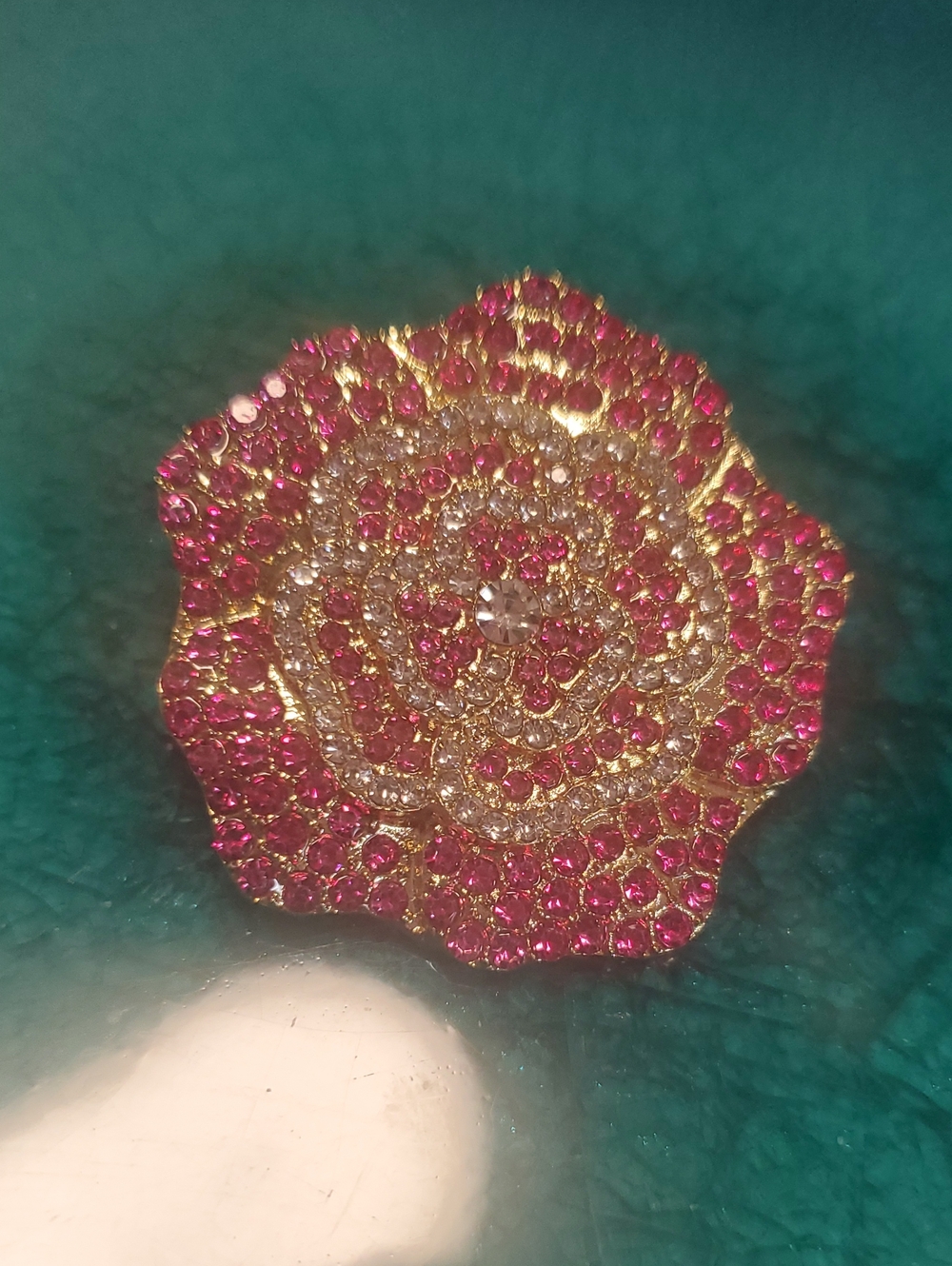 Gold-Tone Pink Crystal Rose Brooch D